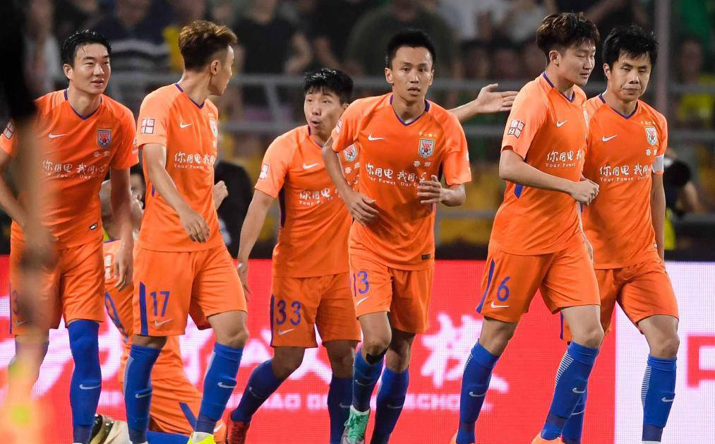 鲁能奋力胜利，晋级八强赛