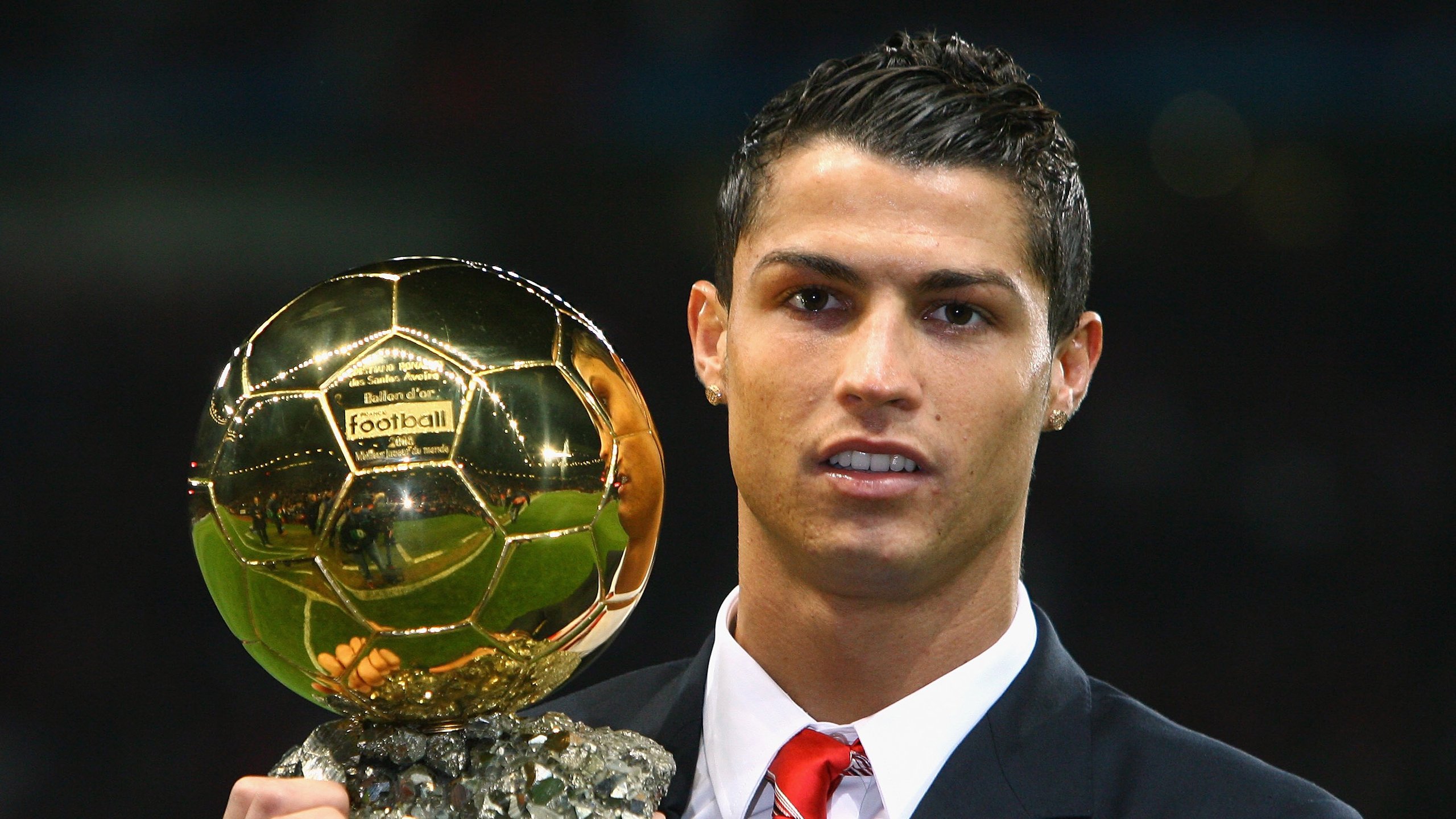 当安菲尔德遇见巴格达，蒂亚戈的欧冠决赛交响曲